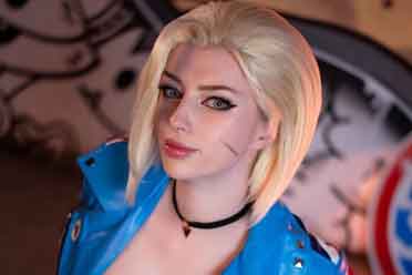 俄罗斯辣妹COS《街霸6》嘉米 性感小蛮腰热辣瞩目！