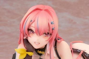 《碧蓝航线》布雷默顿抱枕版模型预计2025年7月发售