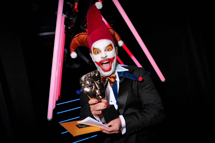 《小丑牌》颁奖竟找「小丑」登台?作者被曝现在超有钱