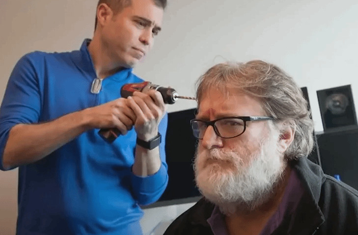 G胖十年脑机接口梦终成真！2025年底首发神经芯片