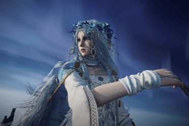 《艾尔登法环:黑夜君临》新角色预告：超美白发小姐姐!