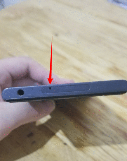 在小米Max3中安装SIM卡的具体步骤截图