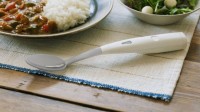 日本电子减盐勺开启试产：给舌头通电增强咸味