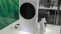 新款Xbox实物照片公开 白色数字版XSX售价449美元
