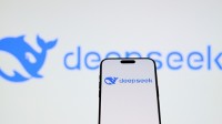 DeepSeek官宣R1升级：提升思维深度与推理能力 整体表现已接近国际顶尖模型
