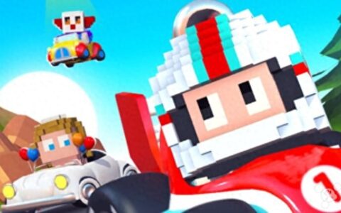 左闪右避向冠军冲刺：方块赛车